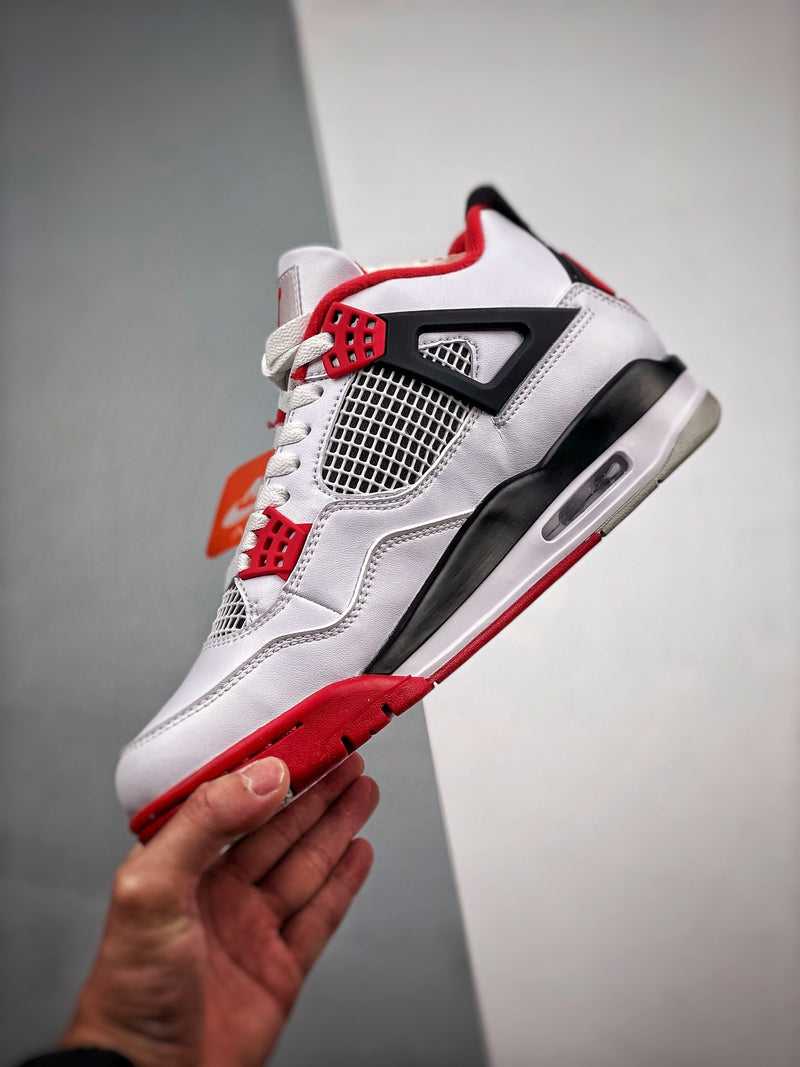 Tênis Nike Air Jordan 4 Retro "Fire Red"