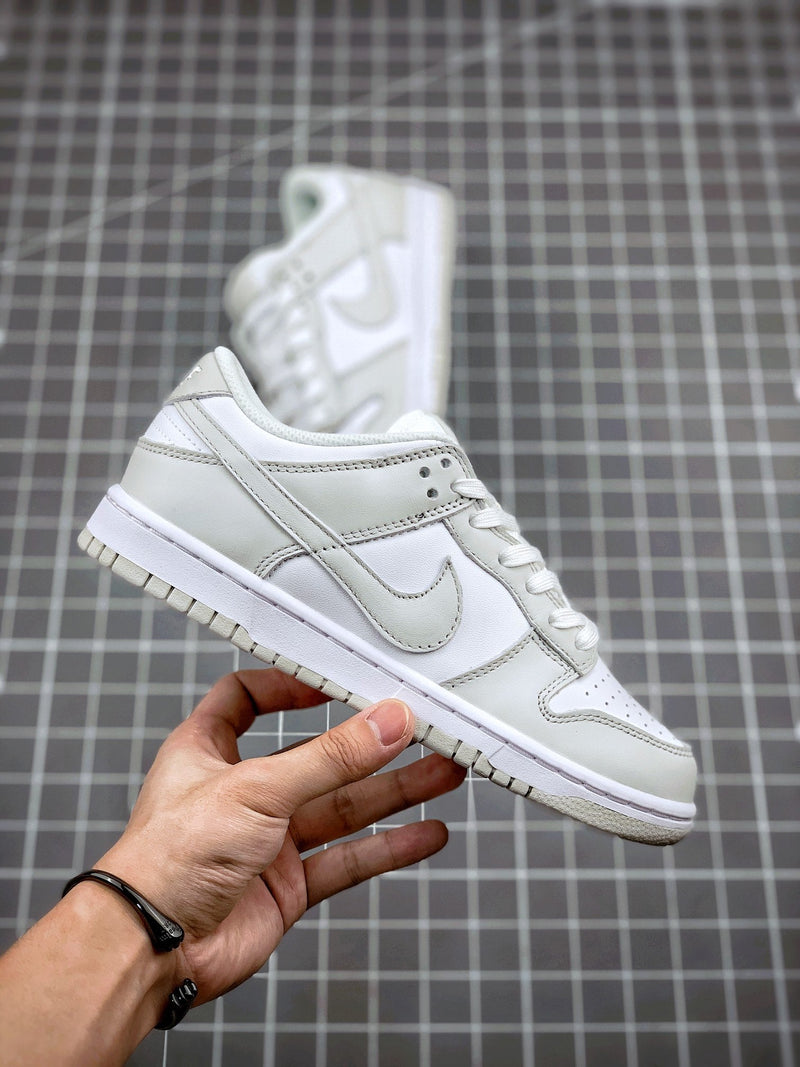 Tênis Nike SB Dunk Low "Photon Dust"