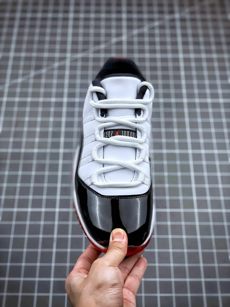Tênis Nike Air Jordan 11 Low
