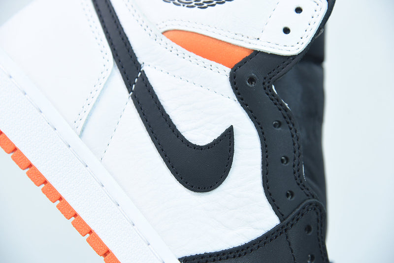 Tênis Nike Air Jordan 1 High "High Electro Orange"