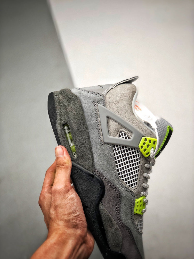 Tênis Nike Air Jordan 4 Retro SE “Neon”